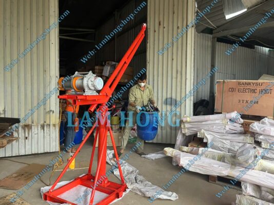 khung cẩu xoay 360 độ