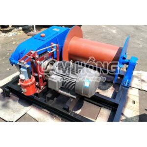 tời kéo mặt đất