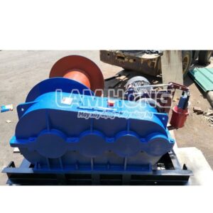 tời kéo mặt đất