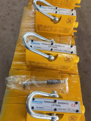 Nam châm tay gạt SANKYSU PML-10 1 tấn chính hãng