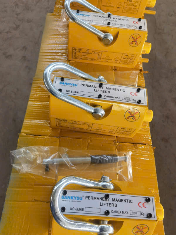 Nam châm tay gạt SANKYSU PML-10 1 tấn chính hãng