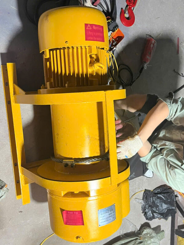 Tời kéo mặt đất SANKYSU