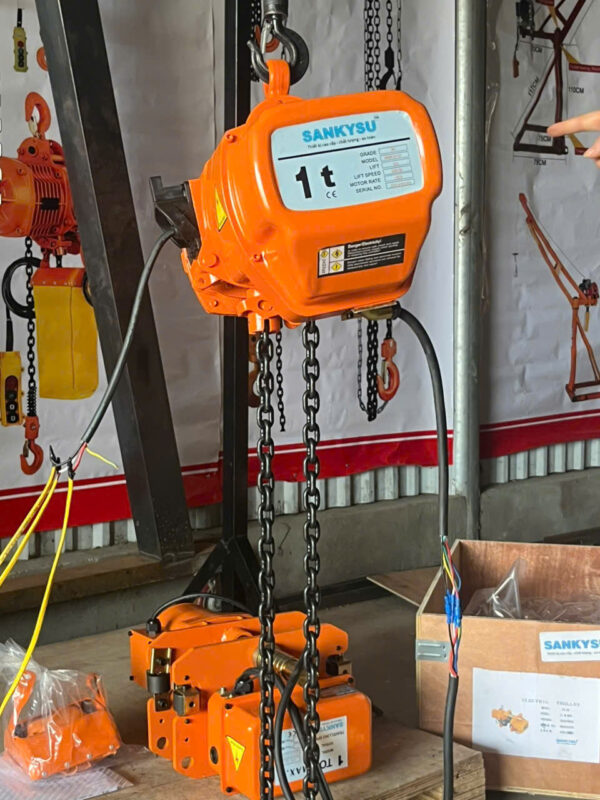 Pa lăng xích điện 1 tấn SANKYSU