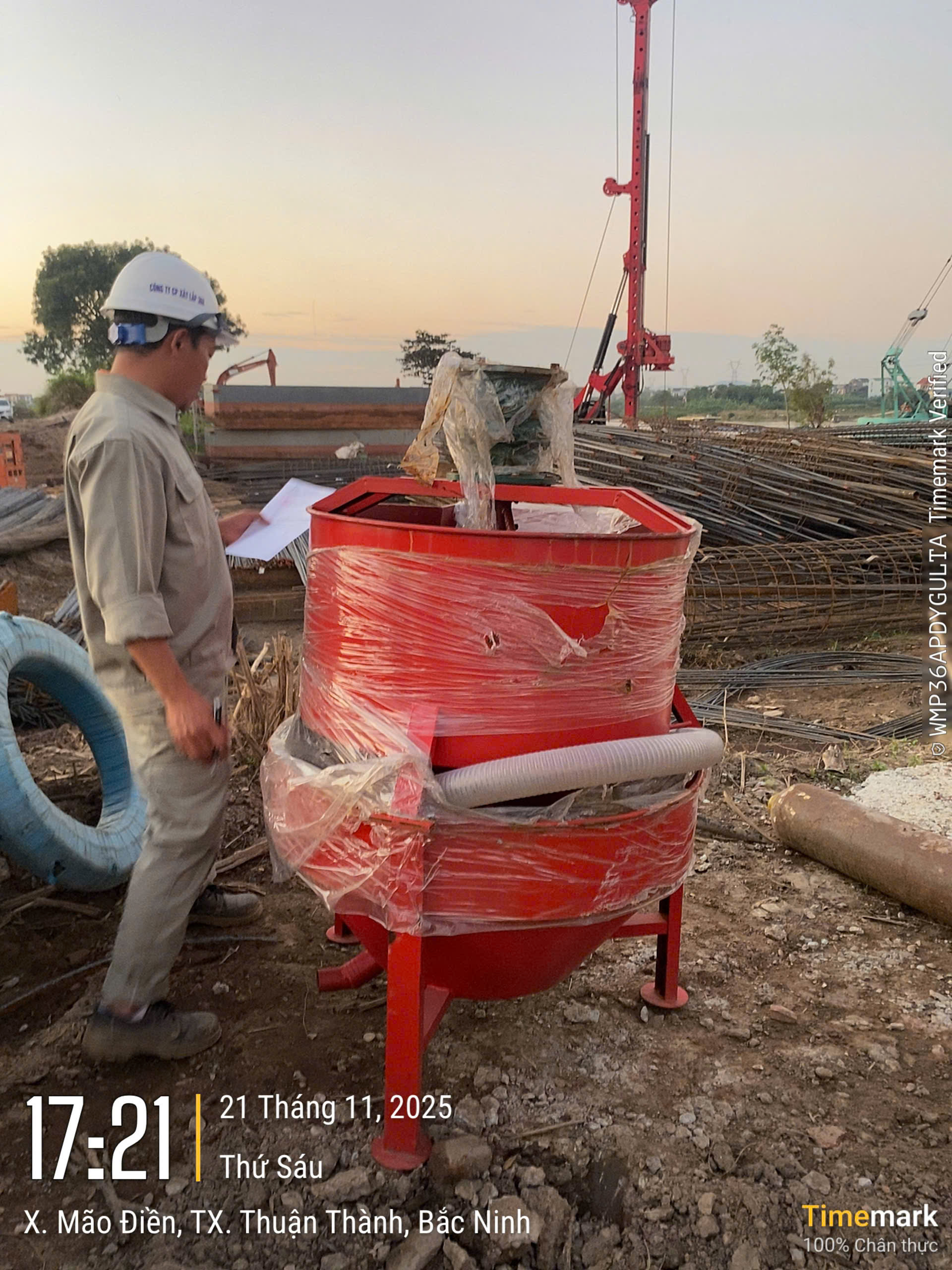 Máy trộn bê tông sankysu ở công trường